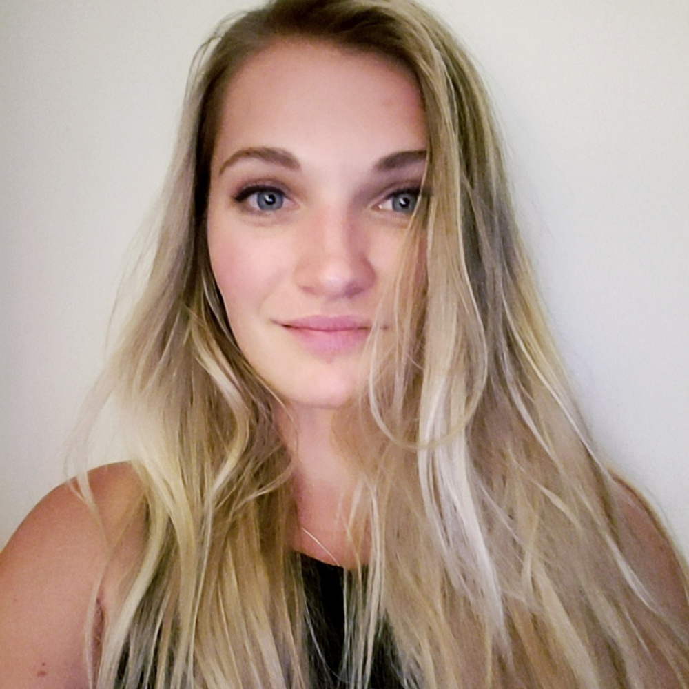 Meet your Posher, Hannah